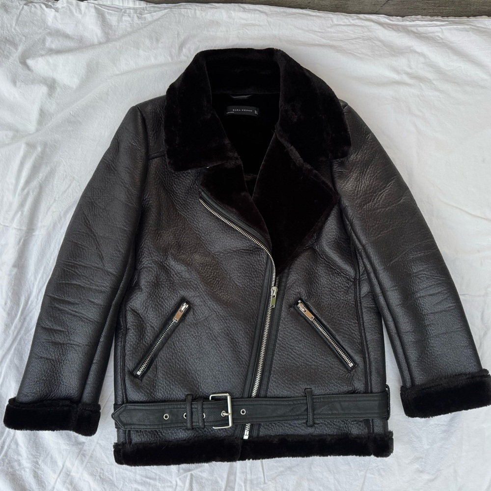 Zara Women's Black Leather Jacket with Belt